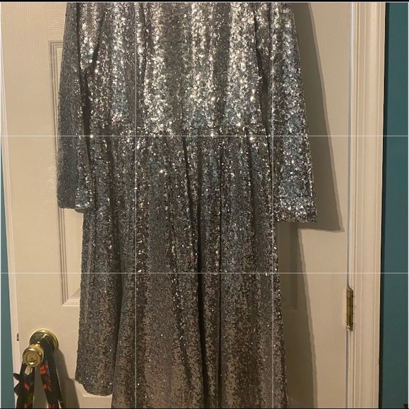 Eloquii Sparkly long sleeve Size 18 Go To Festive dress for many occasions- NBW! - Picture 2 of 8